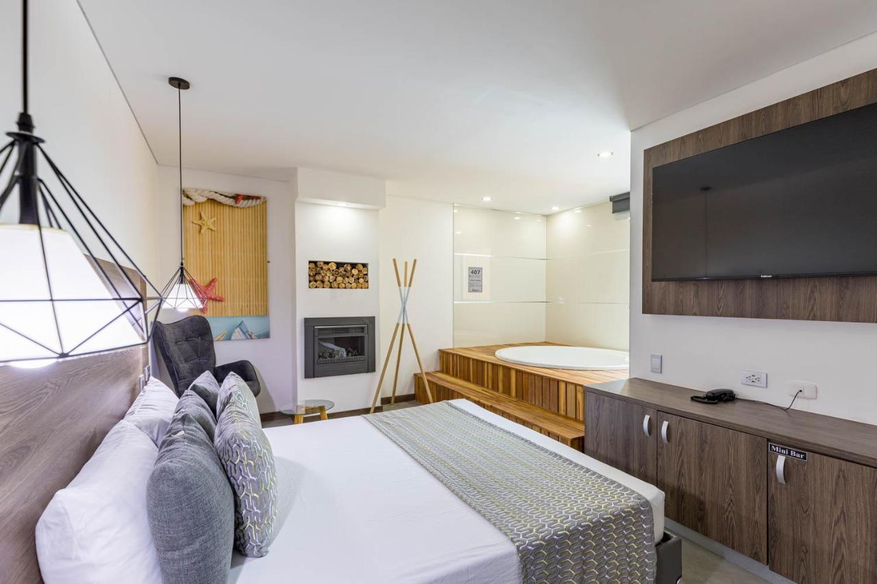Hotel Velero San Antonio  エクステリア 写真