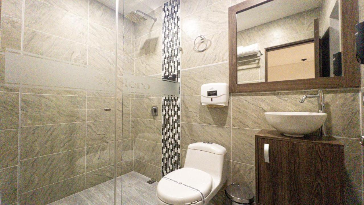 Hotel Velero San Antonio  エクステリア 写真