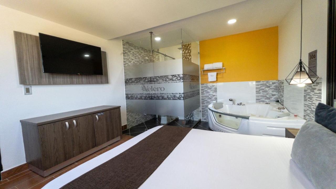 Hotel Velero San Antonio  エクステリア 写真