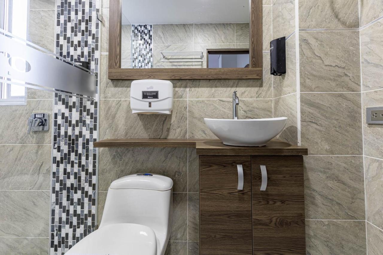 Hotel Velero San Antonio  エクステリア 写真